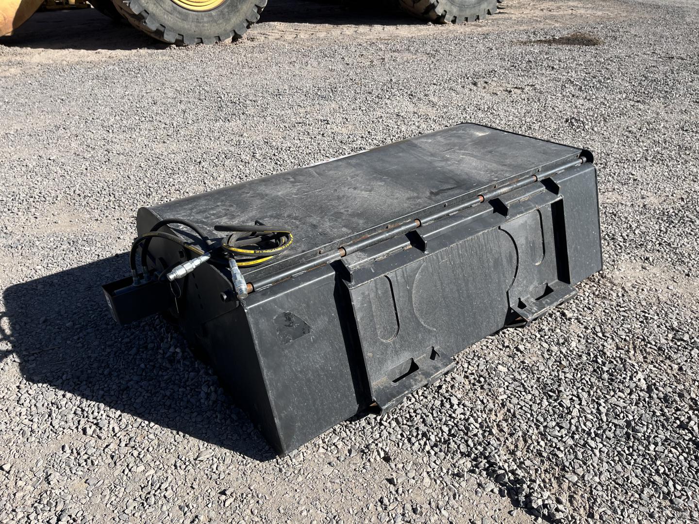 ./imagenes/INVOICE/2019/17285/ADITAMENTO TIPO BARREDORA JCT BOX BROOM (3).JPG